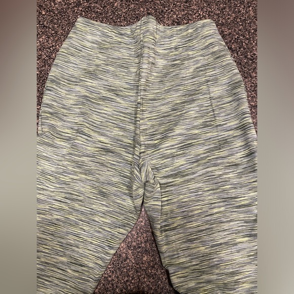 Aritzia Sunday Best green Maisy pants size m - Picture 5 of 6